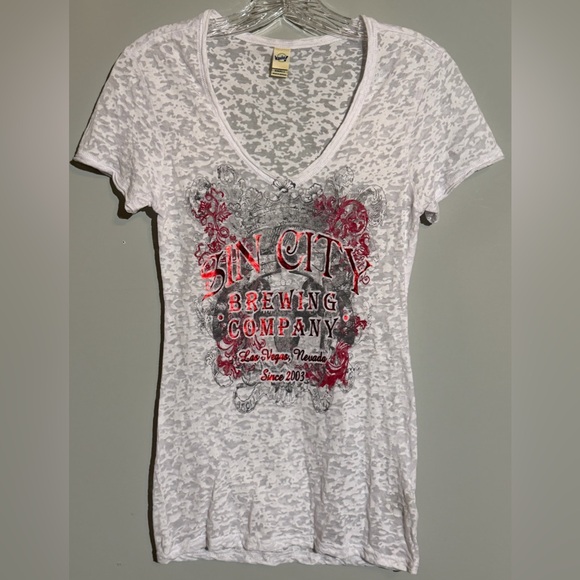 Sin City Brewing Company White & Red tee - Picture 8 of 10